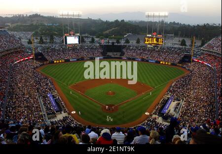 OCTOBER 26, 2018 - LOS ANGELES, CALIFORNIA, USA - DODGER STADIUM: Fans  Celebrate As LA Dodgers Defeat Boston Red Sox 3-2 in Game 3 Editorial Stock  Image - Image of crowd, stadium: 131115794