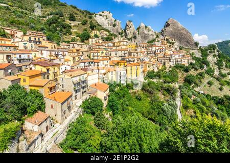 Scenic panoramic view of Castelmezzano, a beautiful village in the heart of Dolomiti lucane, Basilicata, Italy Stock Photo