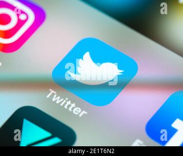 Twitter app icon on Apple iPhone screen. Twitter is a microblogging and social networking service. Stock Photo
