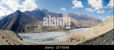 Tiri village in Upper Mustang and Kali Gandaki river, Kagbeni, Annapurna Circuit, Nepal Stock Photo