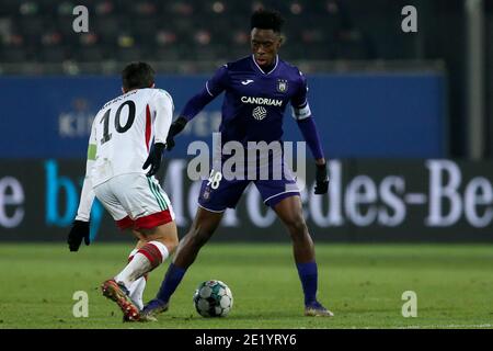 LEUVEN, BELGIUM - JANUARY 10: L-R: Albert Sambi Lokonga of Anderlecht during the Pro League match between OH Leuven and RSC Anderlecht at Stayen on Ja Stock Photo