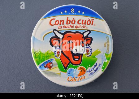 Laughing Cow cheese box with label in Vietnamese Stock Photo