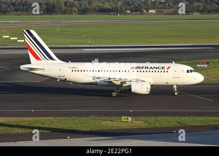 air-france-airbus-a319-100-