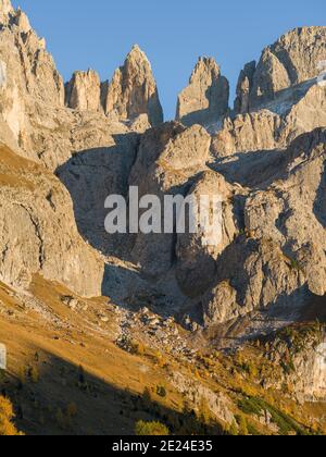 Peaks towering over  Val Venegia.  Pala mountain range (Pale di San Martino) in the dolomites of Trentino. Pala is part of the UNESCO world heritage D Stock Photo