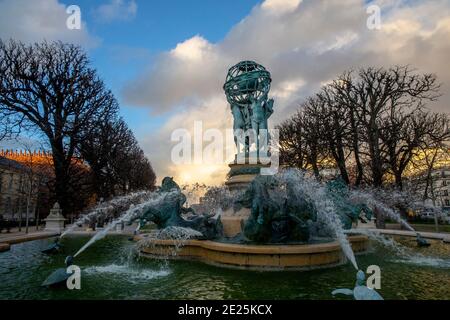 France, Paris, Carpeaux Fountain in the Jardin de l'Observatoire Stock ...
