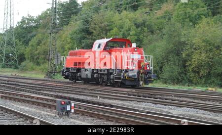 A Deutsche Bahn (DB) Class V 60 Voith Gravita 10 BB diesel hydraulic locomotive at Cologne-Gremberg rail marshalling yard, Germany, Europe. Stock Photo