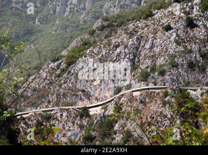 source of the Sagittario river, Gole del Sagittario, Gorges of Sagittario, Regional Nature Reserve, Anversa degli Abruzzi, Abruzzo, Italy Stock Photo