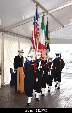 Napoli, Italia. 14th Jan, 2021. USS Mount Whitney picchetto d'onore durante 50Â° anno della USS Mount Whitney, News in Napoli, Italia, 14 gennaio 2021 Credit: Independent Photo Agency/Alamy Live News Stock Photo