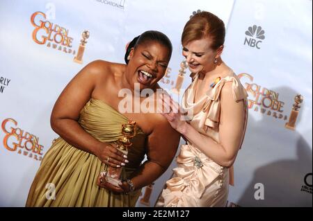 Mo'Nique and Nicole Kidman pose in the press room of the 67th Golden Globe Awards ceremony, held at the Beverly Hilton hotel in Los Angeles, CA, USA on January 17, 2010. Photo by Lionel Hahn/ABACAPRESS.COM (Pictured: Mo'Nique, Nicole Kidman) Stock Photo