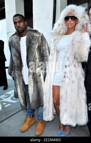 US singer Kanye West attends Louis Vuitton Men's Spring-Summer 2009  collection in Paris, France on June 26, 2008. Photo by  Nebinger-Taamallah/ABACAPRESS.COM Stock Photo - Alamy