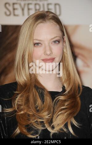 US actress Amanda Seyfried poses as she attends a photocall for the Atom Egoyan's film 'Chloe' at Hotel George V in Paris, France, on February 8, 2010. Photo Thierry Orban/ABACAPRESS.COM Stock Photo