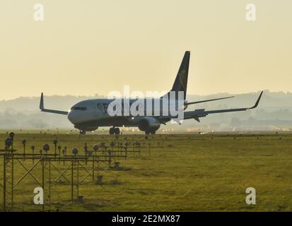 Krakow, Poland. 14th Oct, 2018. A Ryanair Boeing 737 aircraft seen at Krakow's Balice Airport. Credit: Alex Bona/SOPA Images/ZUMA Wire/Alamy Live News Stock Photo