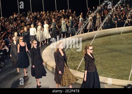 Models wear creations for the Louis Vuitton Spring-Summer 2022  ready-to-wear fashion show presented in Paris, Tuesday, Oct. 5, 2021.  (Photo by Vianney Le Caer/Invision/AP Stock Photo - Alamy
