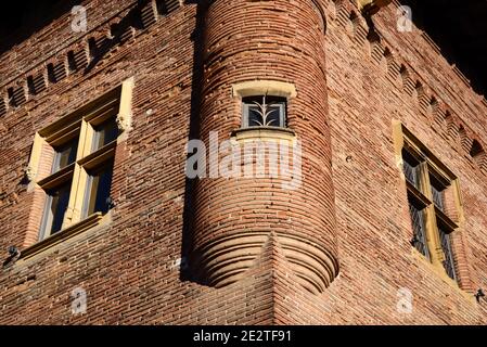 Concrete Brick Tower & Medieval Windows of the Musée Saint Raymond Archeological Museum (1523) Toulouse France Stock Photo