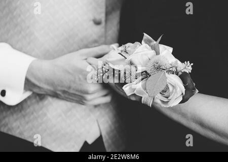 converse black dress InnoGear Artificial Roses Foam Flowers, 50 Pcs Black Roses Artificial main image 0