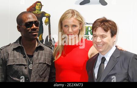 Eddie Murphy, Cameron Diaz, Mike Myers at the Shrek Forever After, Film Premiere at the Gibson Amphitheater in Universal City, Los Angeles, California. May 16, 2010.(Pictured: Eddie Murphy, Cameron Diaz, Mike Myers). Photo by Baxter/ABACAPRESS.COM Stock Photo