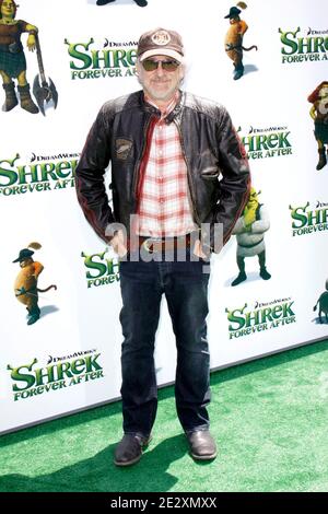 Steven Spielberg arriving for the 'Shrek Forever After' premiere held at the Gibson Amphitheatre in Universal City, CA, USA on May 16, 2010. Photo by Tony DiMaio/ABACAPRESS.COM (Pictured: Steven Spielberg) Stock Photo