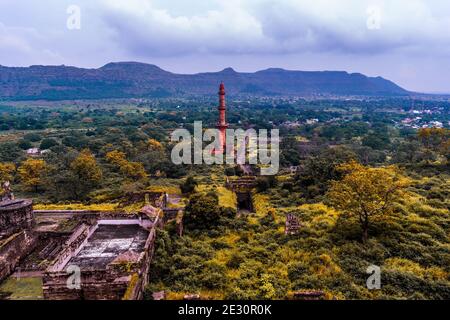 Chand Minar or the Tower of the Moon is a medieval tower Daulatabad, also known as Devagiri a 14th-century fort near Aurangabad Maharashtra INDIA Stock Photo