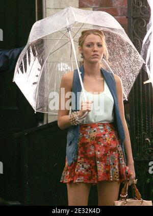 'U.S actors Blake Lively, Leighton Meester, Chace Crawford and Katie Cassidy are filming a new episode of the TV series ''Gossip Girl'' season 4 in The Upper West Side in New York, NY on July 14, 2010. Photo by Charles Guerin/ABACAPRESS.COM' Stock Photo