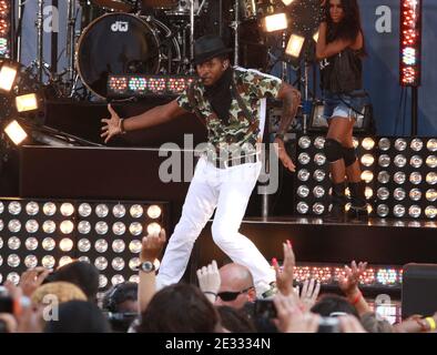 Singer Usher performs on GMA's Concert Series at Rumsey Playfield in New York City, NY, USA on August 20, 2010. Photo by Donna Ward/ABACAPRESS.COM Stock Photo