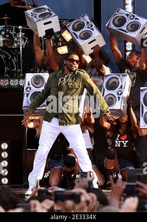 Singer Usher performs on GMA's Concert Series at Rumsey Playfield in New York City, NY, USA on August 20, 2010. Photo by Donna Ward/ABACAPRESS.COM Stock Photo