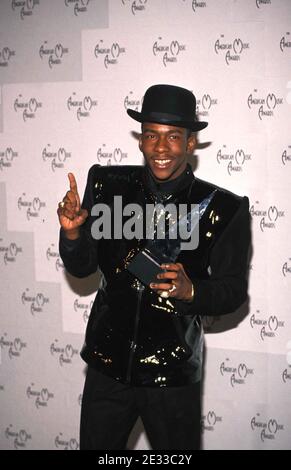 Bobby Brown 1990 Credit: Ralph Dominguez/MediaPunch Stock Photo - Alamy