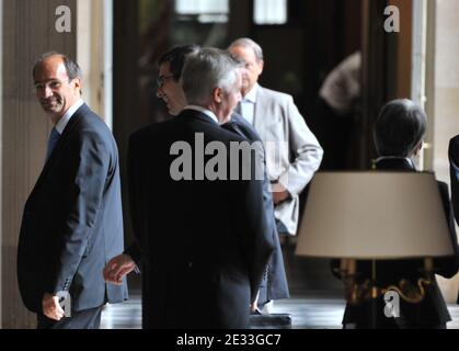 French Minister for Labour, Social Relations and Solidarity Eric Woerth arrives at National Assembly in Paris, France on September 7, 2010 before the session of questions to the government and his speech concerning the reform of the pensions. Photo by Mousse/ABACAPRESS.COM Stock Photo