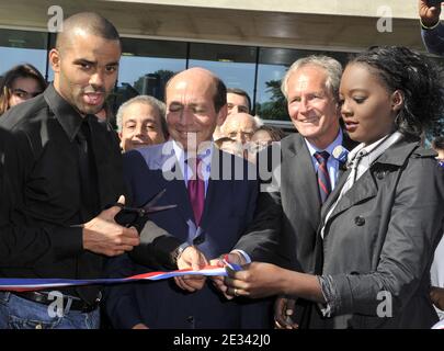 Tony Parker, Rama Yade, Charenton's Mayor Jean Marie Bretillon and Maison Alfort's mayor Michel Herbillon unveil the new Tony Parker's sport center, in Charenton near Paris, France, on September 22, 2010. Photo by Christophe Guibbaud/Cameleon/ABACAPRESS.COM Stock Photo