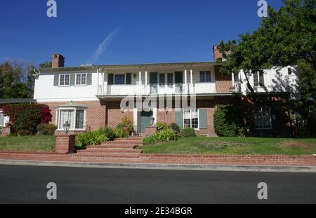 Beverly Hills, California, USA 16th January 2021 A general view of atmosphere of former home/residence of actor Errol Flynn, actress Lili Damita, and actress Barbara Rush at 1709 Tropical Avenue on January 16, 2021 in Beverly Hills, California, USA. Photo by Barry King/Alamy Stock Photo Stock Photo