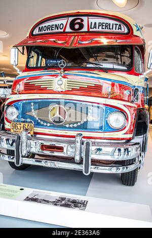 Mercedes benz lo 1112 omnibus hi-res stock photography and images
