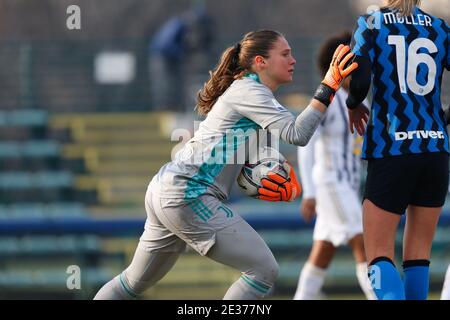Milan, Italy. 17th Jan, 2021. Milan, Italy, Suning Youth Development Centre in Memory of Giacinto Facchetti, January 17, 2021, Laura Giuliani (Juventus FC) during FC Internazionale vs Juventus Women - Italian football Serie A Women match Credit: Francesco Scaccianoce/LPS/ZUMA Wire/Alamy Live News Stock Photo