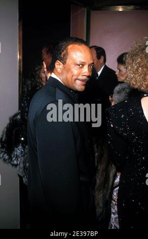 Quincy Jones 1988 Credit: Ralph Dominguez/MediaPunch Stock Photo - Alamy