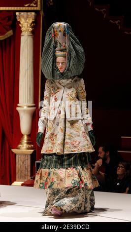 カーディガン KENZO by Antonio Marras Wanderlust in a 40th Year - The New York Times