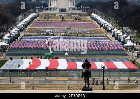 File:A giant American flag is unfurled at Wrigley Field before World Series  Game 3. (30010778984).jpg - Wikimedia Commons