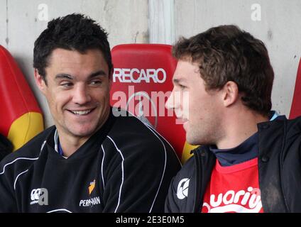 USA Perpignan's Daniel Carter and Chris Cusiter during the French championship Top 14 rugby match USAP vs Bourgoin at the Aime Giral stadium in Perpignan, France on January 10, 2009. USAP won 40-14. Photo by Michel Clementz/Cameleon/ABACAPRESS.COM Stock Photo