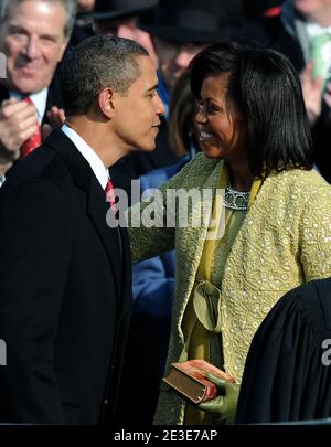 U.S. President Barack Obama shares a intimate moment with his