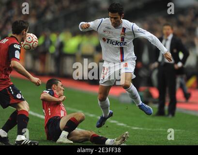 Fabio Grosso during the French First League Soccer match, Lille OSC vs Olympique Lyonnais at the Stade de France in Saint-Denis near Paris, France on March 7, 2009. Photo by Steeve McMay/ABACAPRESS.COM Stock Photo