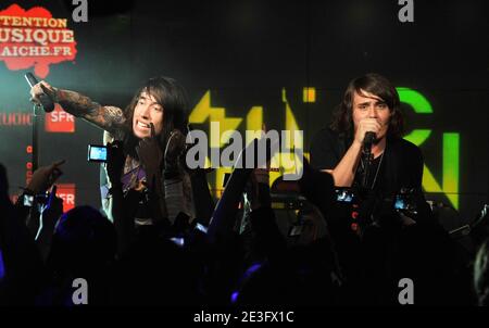 Mason Musso and Trace Cyrus from US and group Metro Station perform live at the Show Case in Paris, France on March 24, 2009. Photo by ABACAPRESS.COM Stock Photo