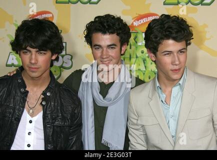 Jonas Brothers arrives at Nickelodeon's 22nd Annual Kids' Choice Awards at UCLA's Pauley Pavilion in Los Angeles, CA, USA, on March 28, 2009. (Pictured: Jonas Brothers). Photo by Baxter/ABACAPRESS.COM Stock Photo