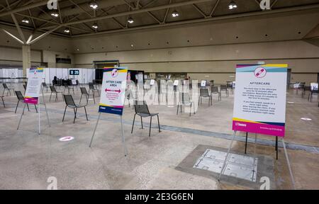 (210118) -- TORONTO, Jan. 18, 2021 (Xinhua) -- Photo taken on Jan. 18, 2021 shows the interior of a COVID-19 immunization clinic at the Metro Toronto Convention Center (MTCC) in Toronto, Ontario, Canada. Ontario's first proof-of-concept COVID-19 immunization clinic opened here on Monday to help develop a blueprint for how shots could be administered in non-medical settings. (The City of Toronto/Handout via Xinhua) Stock Photo