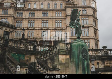 Angel of Peace Statue at Parade Gardens in Bath, Somerset, England, UK. This memorial is dedicated to King Edward VII, known as Peacemaker. Stock Photo