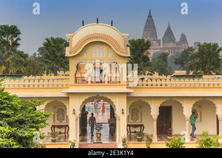 Courtyard gate at a palace hotel in Orcha, India Stock Photo