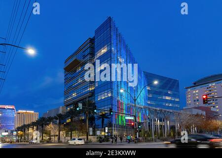 Las Vegas, JAN 8, 2021 - Night view of the Las Vegas City Hall Stock Photo  - Alamy