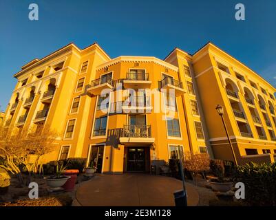 Las Vegas, JAN 16, 2021 - Afternoon view of the beautiful scenery around Lake Las Vegas Stock Photo