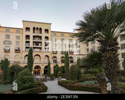 Las Vegas, JAN 16, 2021 - Afternoon view of the beautiful scenery around Lake Las Vegas Stock Photo