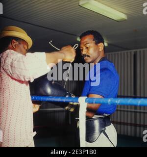 Boxer Jose Napoles training, Lyon, France Stock Photo