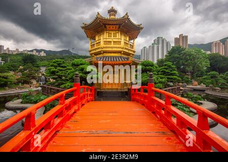 Pavilion of Absolute Perfection in Nan Lian Garden, Hong Kong, China. (Plaque reads in Chinese: Pavilion of Absolute Perfection) Stock Photo