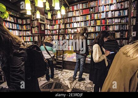 FRANCE / IIe-de-France / Paris / Independent bookstore Shakespeare and Company in Paris . Stock Photo