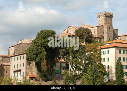 Arcidosso village with Aldobrandesca Fortress, Tuscany, Italy Stock Photo