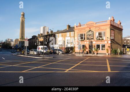 Box junction markings in front of The Express Tavern, Kew Bridge Road, Brentford, TW8, U.K. Stock Photo